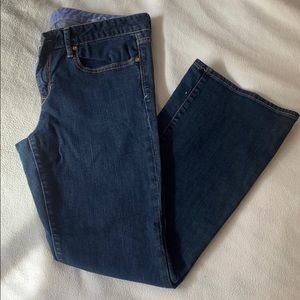 EUC GAP 1969 curvy jeans